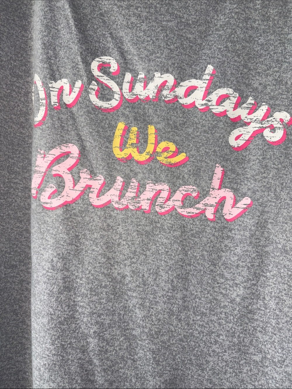 Gray 'On Sundays We Brunch' Graphic Tee Size M - Picture 2 of 3